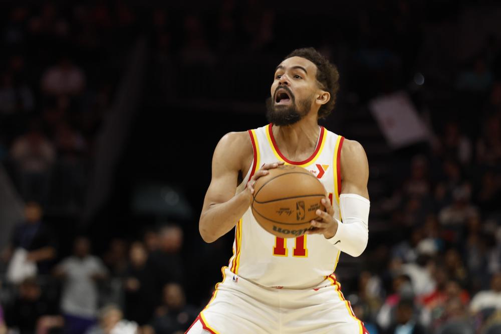 年轻前锋跨 年轻前锋跨