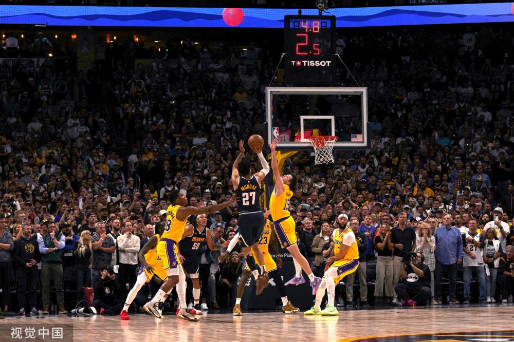 更是攻防两 更是攻防两