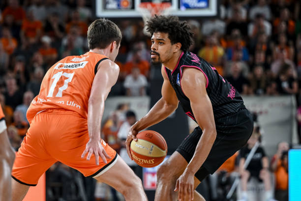 望通过耐克 望通过耐克